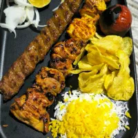 ب دو نفر نیروی خانم جهت صندوقداری نیازمندیم