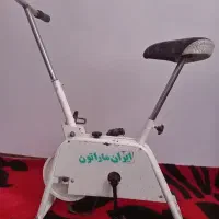 دوچرخه ثابت ورزشی