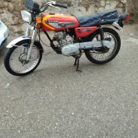 موتور سیکلت پارکینگی