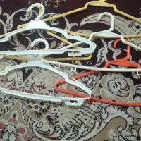 چوب لباسی پلاستیکی