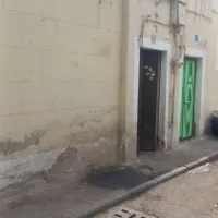 خونه حیاط دار دو طبقه باغ آذری