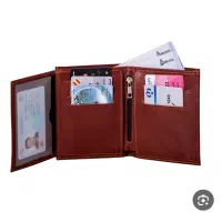 کیف پول گم شده بنام احمد رسولی