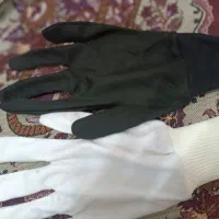 دستکش نخی کش بند بالای صد جفت موجود است