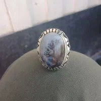 انگشتر و گردنبند
