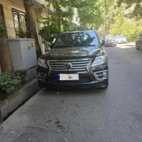 خودرو لکسوس در حد صفر