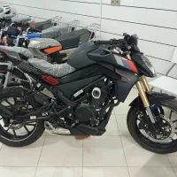 بنلی 250 کی وی