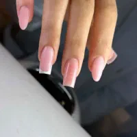 نیازمند مدل برای کاشت / لمینت / ژلیش ناخن