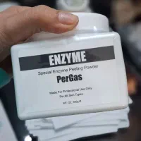 مدل فشیال و پاکسازی پوست بصورت حرفه ای|خدمات آرایشگری و زیبایی|مشهد, زیبا شهر|دیوار