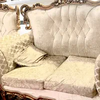 ست مبل هفت نفره با جلو مبلی و میز ناهار خوری ۶نفره