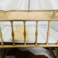 تخت و ننو کودک|تخت و سرویس خواب|لاهیجان, کوی آزادگان|دیوار