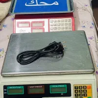 ترازو و سینی برای خشکبار و تره‌بار و...