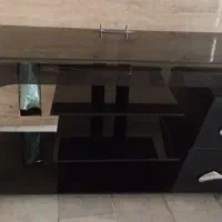 میز تلویزیون شیشه ای
