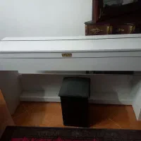 کنسول پیانو یاماها|پیانو، کیبورد، آکاردئون|مشهد, اقبال|دیوار