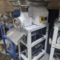 دوعدد چرخ گوشت تسمه ای الکتروکار  درحدنو