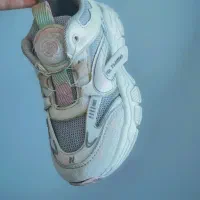 دو عدد کتونی سایز ۳۰ در حد نو و سالم و بسیارر تمیز|کفش و لباس بچه|تهران, پردیسان|دیوار