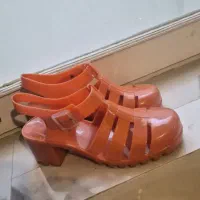 کفش پلاستیکی