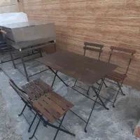 میز و صندلی