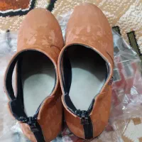 نیم بوت|کیف، کفش، کمربند|اصفهان, باغ فدک|دیوار