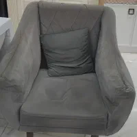 دو عدد مبل تک نفره