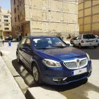 برلیانس H330 اتوماتیک 1500cc، مدل ۱۳۹۵