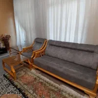 مبل راحتی و میز غذا خوری