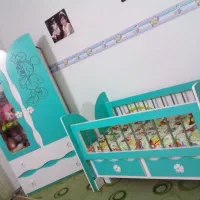 تخت و کمد کودک