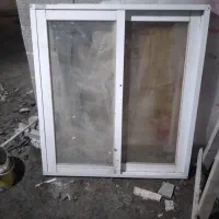 پنجره دوجداره باشیشه