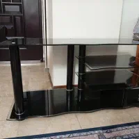 میز تلویزیون شیشه ای