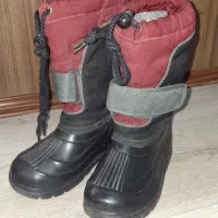 چکمه ضد آب بچه گانه سایز ۵ تا ۶ سال