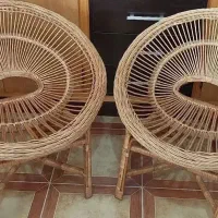 دو عدد صندلی حصیری