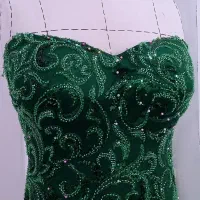 دوخت تخصصی انواع لباس مجلسی و عروس|خدمات پیشه و مهارت|نظرآباد, نظرآباد|دیوار