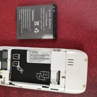 دو عدد گوشی قدیمی