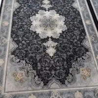 یک عدد فرش ۷۰۰ شانه ۶ متری