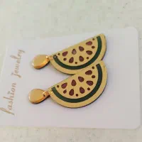 گوشواره رزینی|بدلیجات|بابل, |دیوار