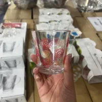 تعدادی ظروف نو نو با جعبه