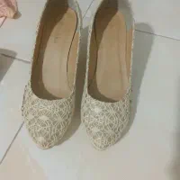 یک عدد لباس مجلسی و کیف و کفش مجلسی|لباس|بومهن, |دیوار