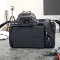 دوربین کنون 250D Canon|دوربین عکاسی و فیلم‌برداری|مشهد, جاهد شهر|دیوار