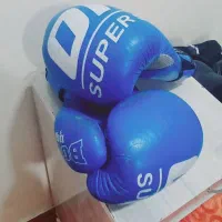 دو عدد دستکش|تجهیزات ورزشی|خرم‌آباد, |دیوار