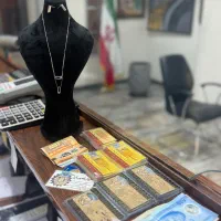 سکه بهار و امامی|جواهرات|تهران, فلسطین (میدان انقلاب)|دیوار