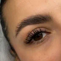 خدمات اکستنشن مژه لیفت ابرو  جهت تکمیل آلبوم کاری