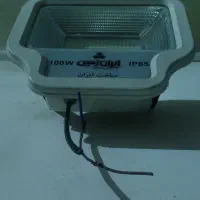 پرژکتور ۱۰۰ وات درحدنو