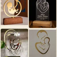 تندیس روز ماما/روز کارگر