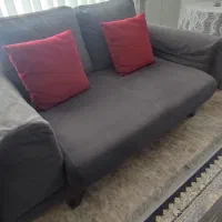 یک دست مبل همراه میز ویک عدد میز تلویزیون