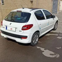 پژو ۲۰۷سقف شیشه مدل ۱۴۰۰