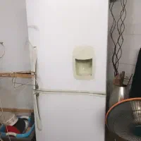 یخچال ۲ در در حد نو بدون خراش خوردگی
