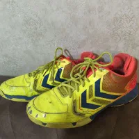 کفش فوتسال‌ کفی خفن