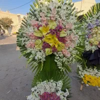 تاج گل ترحیم و افتتاحیه (نمایشگاه بین المللی)|گل و گیاه طبیعی|اسلام‌شهر, باغ فیض|دیوار