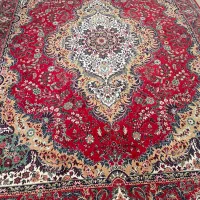 فرش ۱۲متری کاملا سالم و ویترین