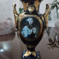 گلدان چینی کبالت آبی با طلاکوبی صنایع دستی دکوری