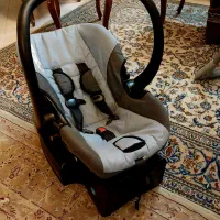 میز غدای کودک وکریر (وبیس) درحدنو مناسب سیسمونی|تخت و صندلی بچه|ابهر, |دیوار